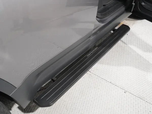2022 Landrover Defender — photo 8 | Tuminion Kenya