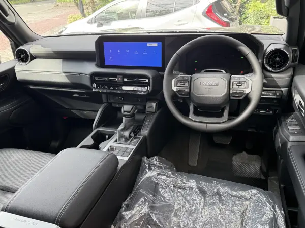 2026 Land Cruiser 250 — photo 7 | Tuminion Kenya