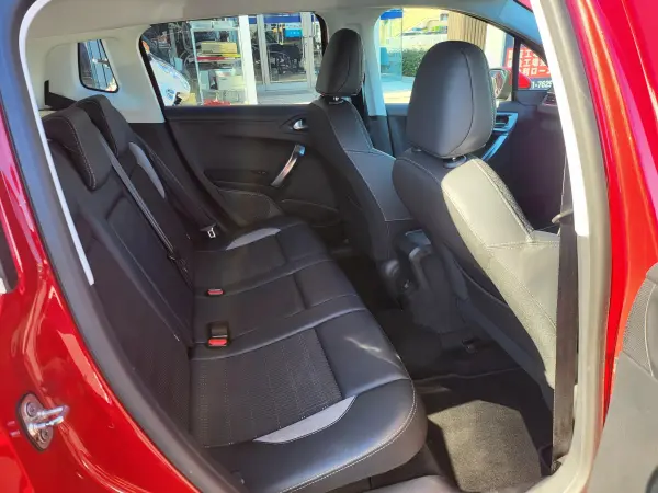2018 Peugeot 2008 — photo 8 | Tuminion Kenya