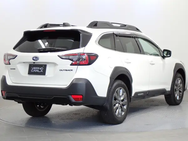 2024 Subaru Legacy Outback — photo 9 | Tuminion Kenya