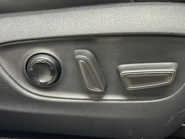 2024 Toyota Harrier — photo 8 | Tuminion Kenya