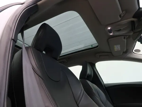 2020 Volvo V40 — photo 7 | Tuminion Kenya