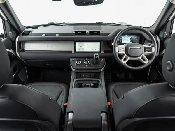 2023 Landrover Defender — photo 2 | Tuminion Kenya