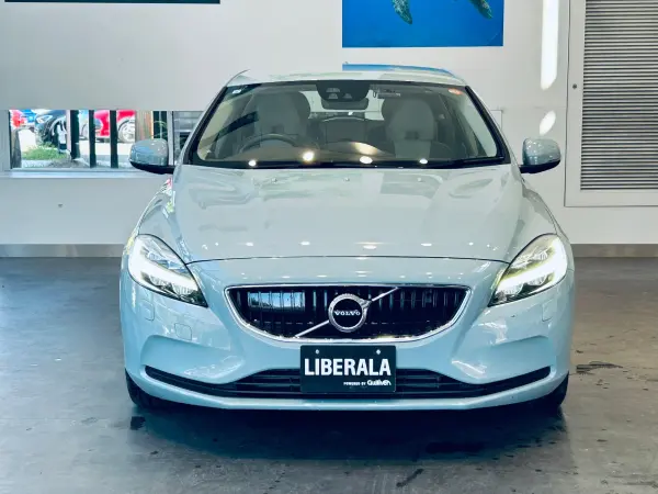 2019 Volvo V40 — photo 8 | Tuminion Kenya