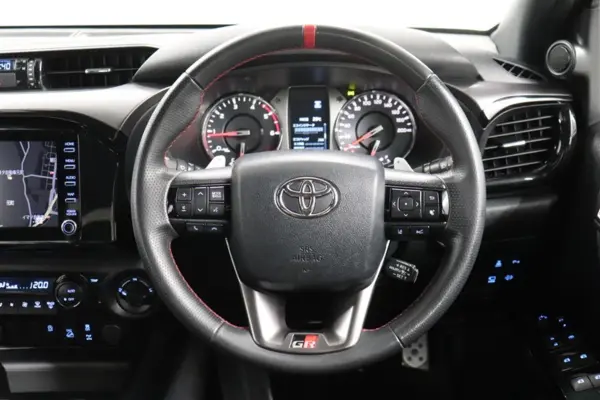 2024 Toyota Hilux — photo 7 | Tuminion Kenya