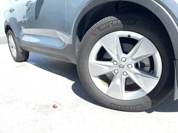 2023 Volvo Xc40 — photo 9 | Tuminion Kenya