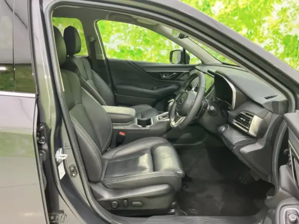 2025 Subaru Legacy Outback — photo 2 | Tuminion Kenya