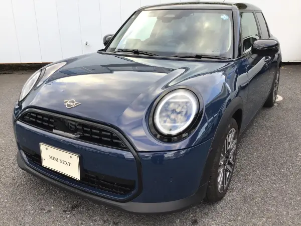 MINI Cooper C 5-Door DCT — 2025, 6,000km, for sale in Kenya