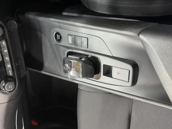 2022 Nissan Note — photo 9 | Tuminion Kenya