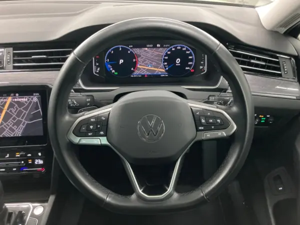 2023 Volkswagen Passat — photo 8 | Tuminion Kenya