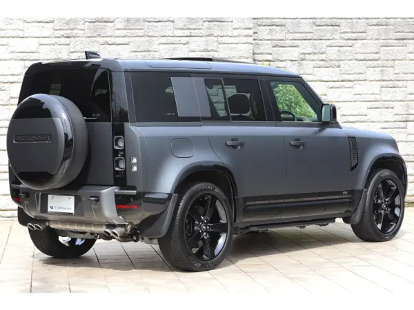 2025 Landrover Defender — photo 3 | Tuminion Kenya