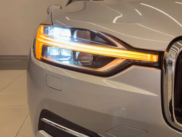 2020 Volvo Xc60 — photo 9 | Tuminion Kenya