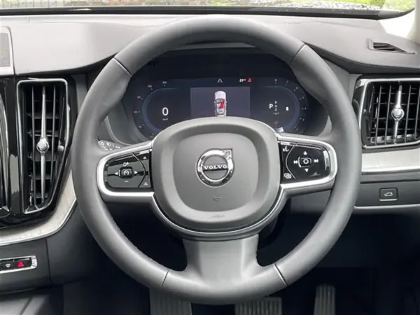 2025 Volvo Xc60 — photo 7 | Tuminion Kenya