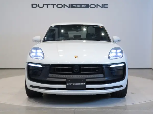 2021 Porsche Macan — photo 3 | Tuminion Kenya