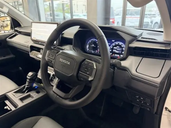 2026 Toyota Hilux — photo 7 | Tuminion Kenya