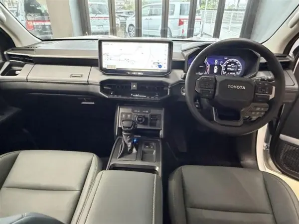2026 Toyota Hilux — photo 8 | Tuminion Kenya