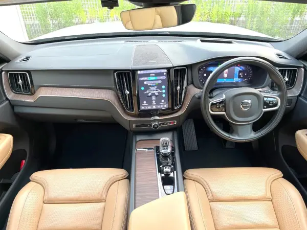2022 Volvo Xc60 — photo 2 | Tuminion Kenya