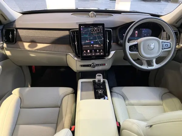 2025 Volvo Xc90 — photo 2 | Tuminion Kenya