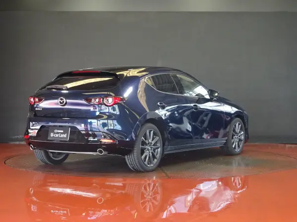 2025 Mazda 3 Fastback — photo 3 | Tuminion Kenya