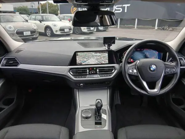 2019 Bmw 3 Series — photo 2 | Tuminion Kenya
