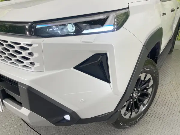 2026 Toyota Hilux — photo 8 | Tuminion Kenya