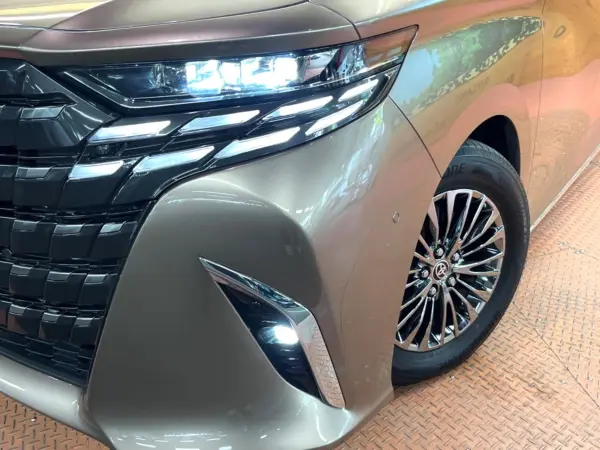 2025 Toyota Alphard — photo 8 | Tuminion Kenya