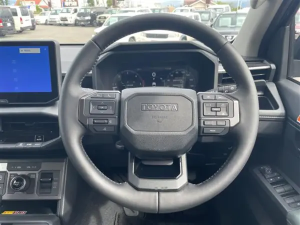 2026 Toyota Hilux — photo 7 | Tuminion Kenya
