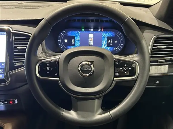 2023 Volvo Xc90 — photo 7 | Tuminion Kenya