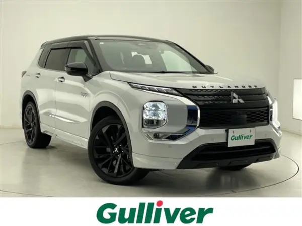 Mitsubishi Outlander PHEV 2.4 Black Edition 4WD — 2023, 31,000km, for sale in Kenya