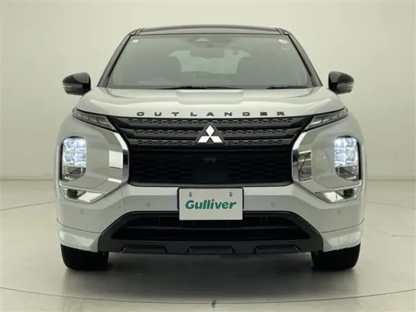 2023 Mitsubishi Outlander — photo 8 | Tuminion Kenya