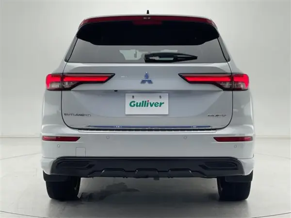 2023 Mitsubishi Outlander — photo 9 | Tuminion Kenya