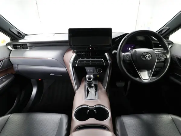 2020 Toyota Harrier — photo 7 | Tuminion Kenya