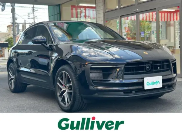2022 Porsche Macan — photo 1