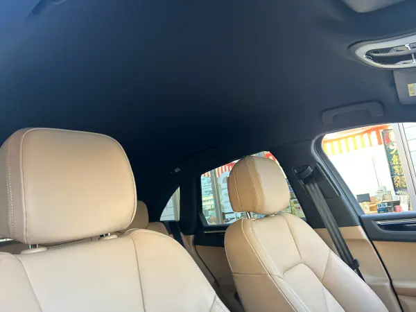 2022 Porsche Macan — photo 7 | Tuminion Kenya