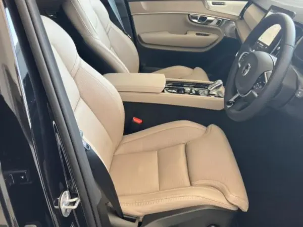2026 Volvo Xc90 — photo 8 | Tuminion Kenya