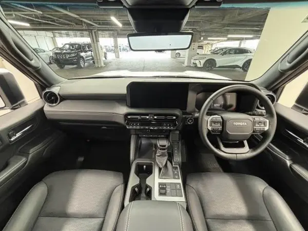 2025 Land Cruiser 250 — photo 2 | Tuminion Kenya