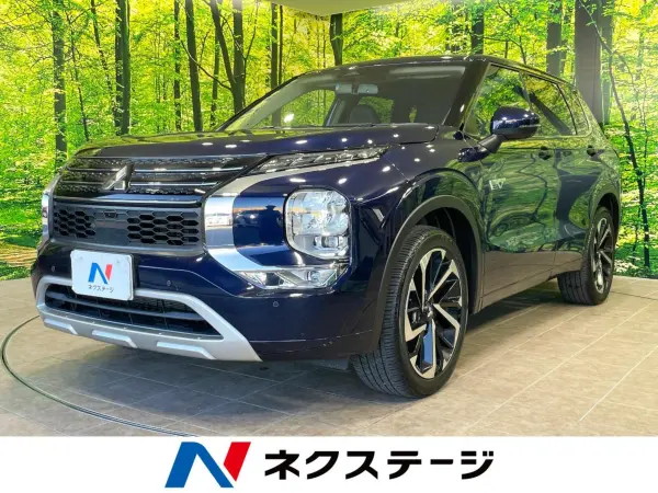 2022 Mitsubishi Outlander — photo 1