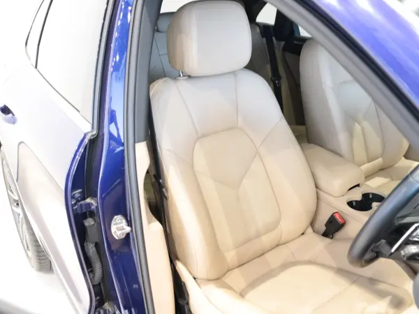 2023 Porsche Macan — photo 9 | Tuminion Kenya