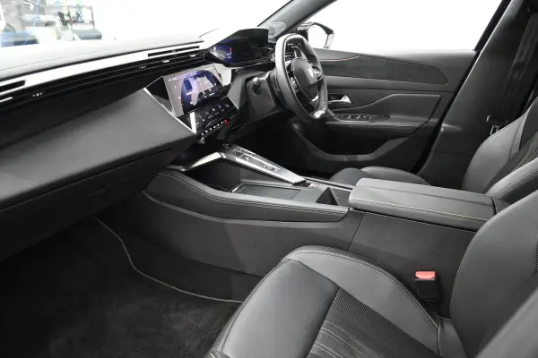 2024 Peugeot 308 — photo 2 | Tuminion Kenya