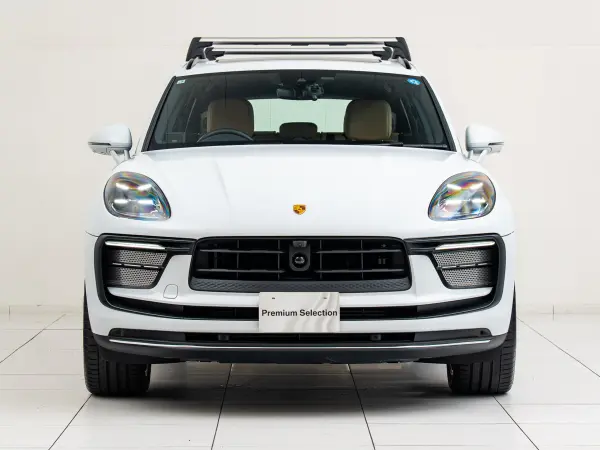 2023 Porsche Macan — photo 8 | Tuminion Kenya