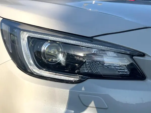 2019 Subaru Legacy Outback — photo 8 | Tuminion Kenya