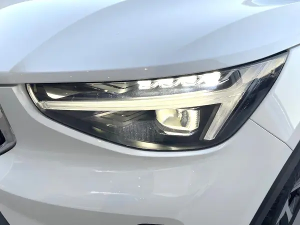 2025 Volvo Xc40 — photo 8 | Tuminion Kenya