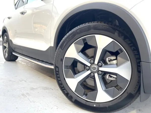 2025 Volvo Xc40 — photo 9 | Tuminion Kenya