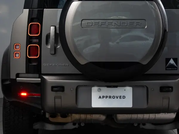 2025 Landrover Defender — photo 8 | Tuminion Kenya