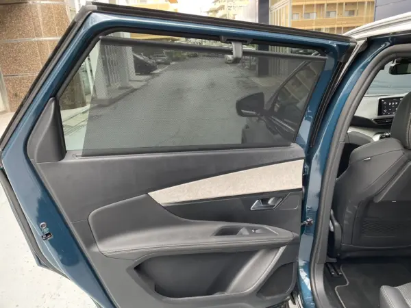 2023 Peugeot 5008 — photo 8 | Tuminion Kenya