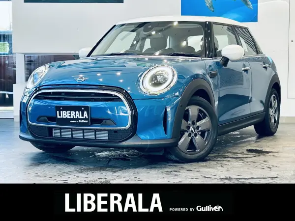 2023 Mini Cooper — photo 1