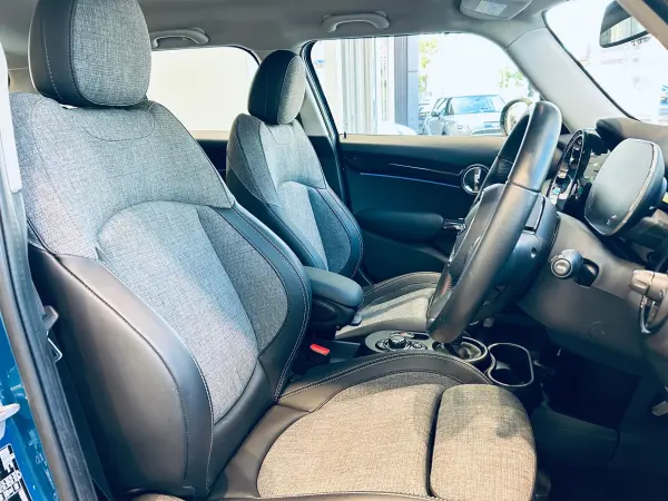2023 Mini Cooper — photo 9 | Tuminion Kenya
