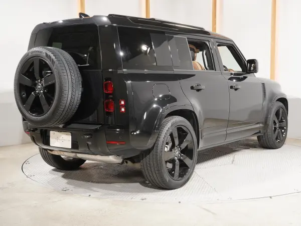 2025 Landrover Defender — photo 9 | Tuminion Kenya