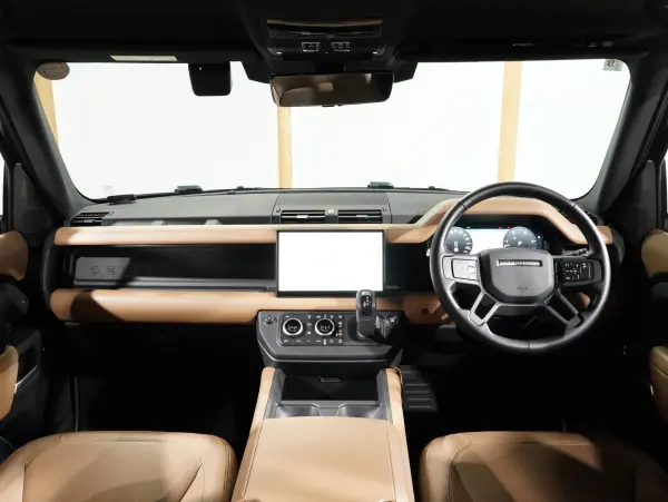 2025 Landrover Defender — photo 2 | Tuminion Kenya