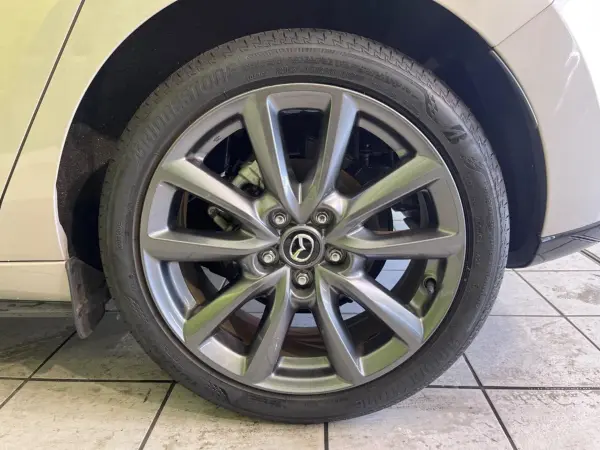 2025 Mazda 3 Fastback — photo 9 | Tuminion Kenya